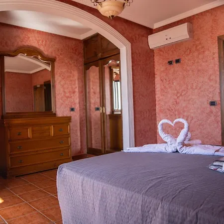 Villa Cuevas *