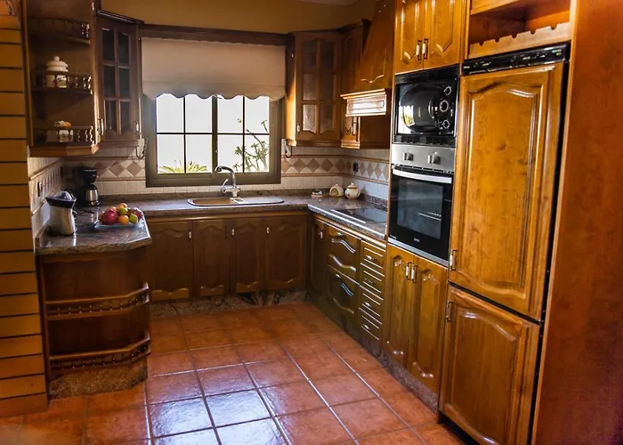 Cuevas Villa *