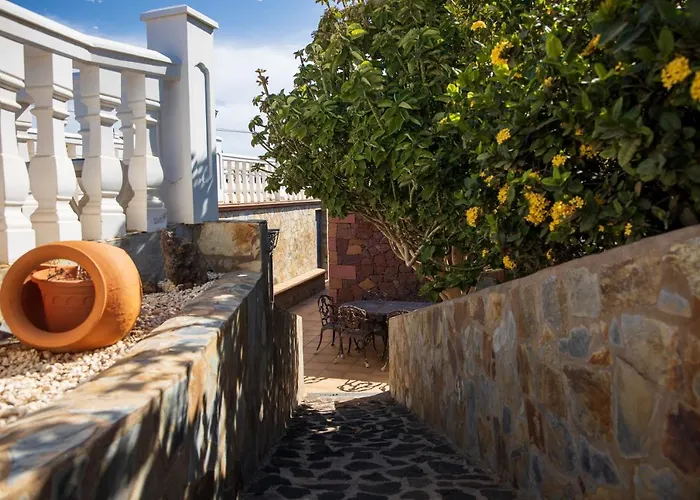 Cuevas Villa *