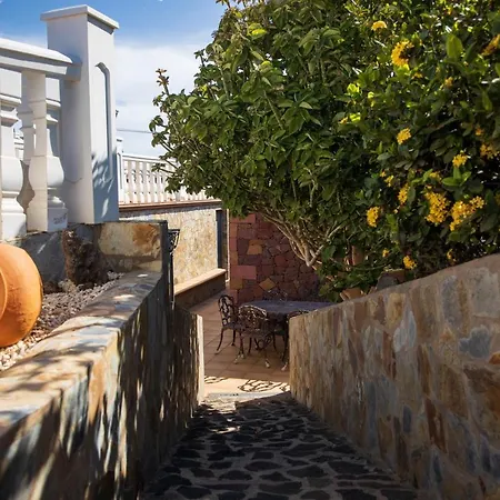 Cuevas Villa *